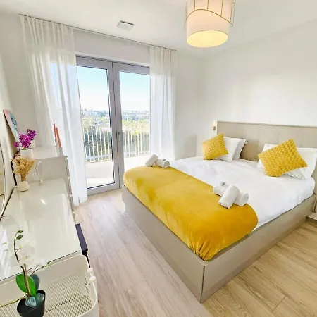 2br Flat W Terrace&parking-cd11 Appartement