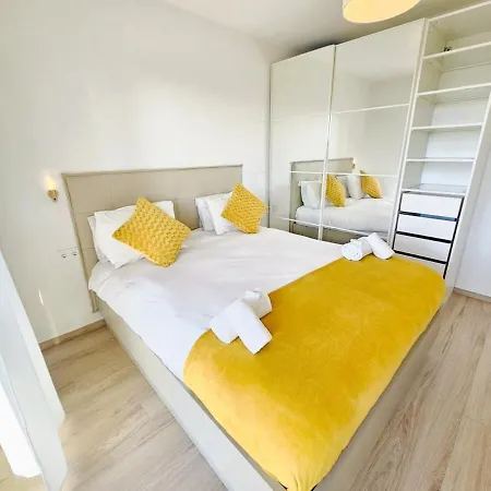 2br Flat W Terrace&parking-cd11