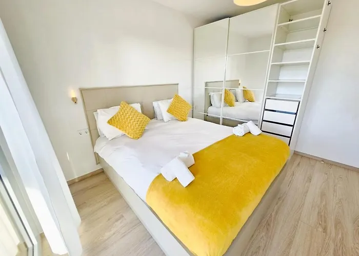 2br Flat W Terrace&parking-cd11